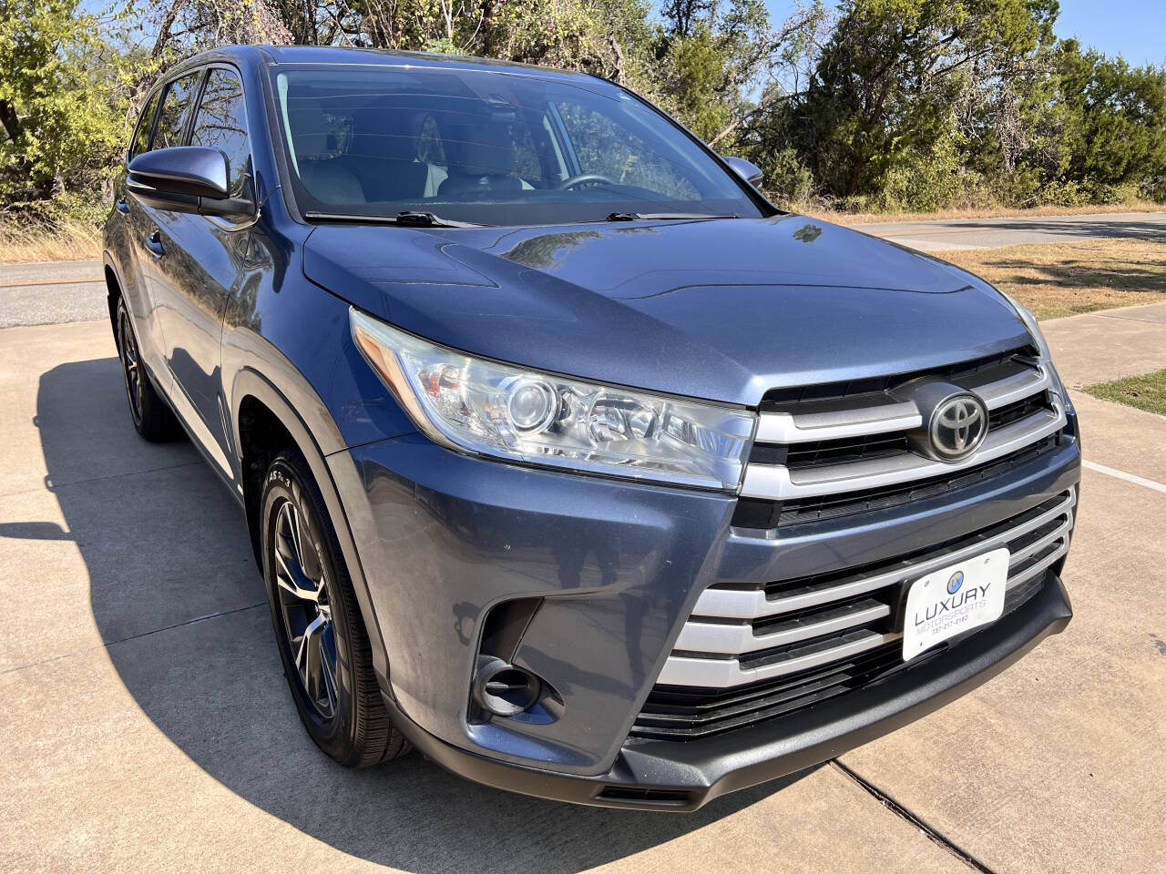 Used Car 2019 Toyota Highlander  Le 4dr Suv (2.7l I4) For Sale Under $20,000 In Austin, Texas