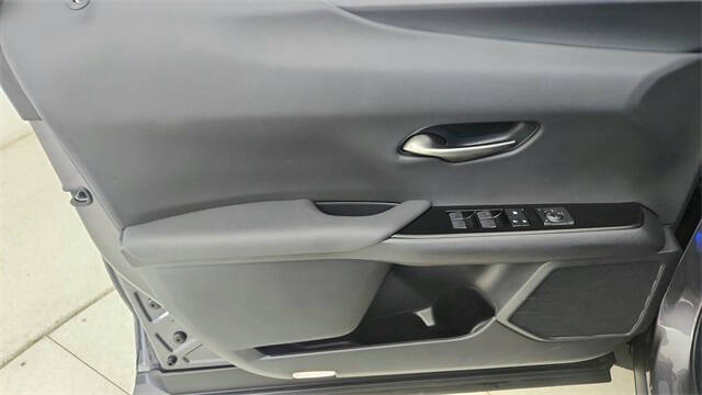 2024 Lexus UX 250h Premium