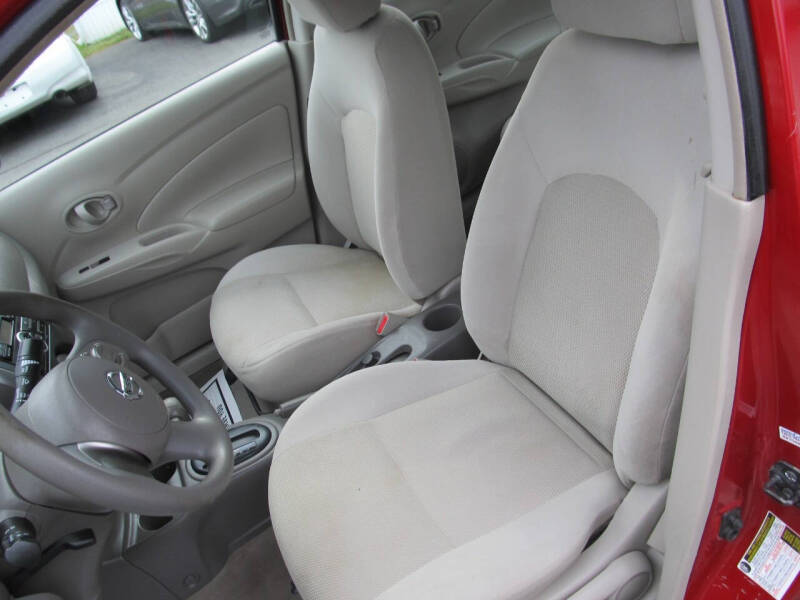 2012 Nissan Versa 1.6 SV