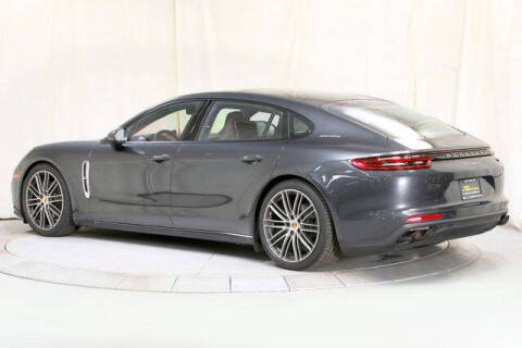2018 Porsche Panamera 4 Executive
