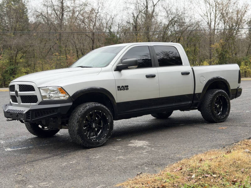 2016 RAM Ram 1500 Pickup Outdoorsman's photo