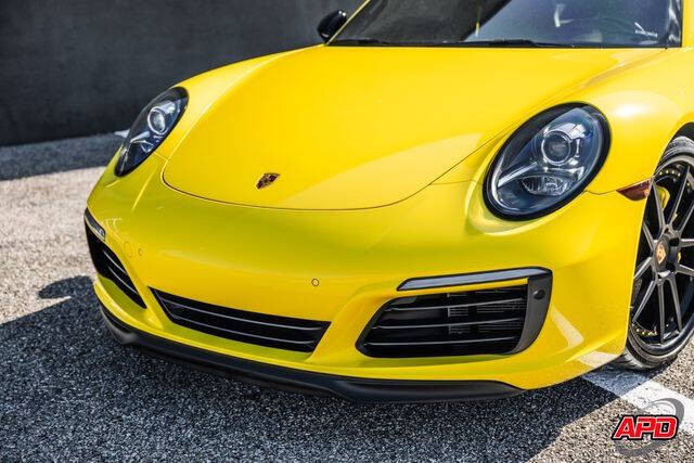 2018 Porsche 911 Carrera T