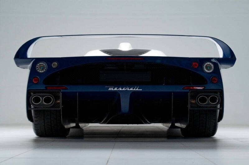 2005 Maserati MC12