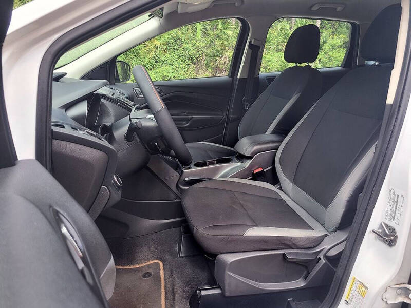 2015 Ford Escape S