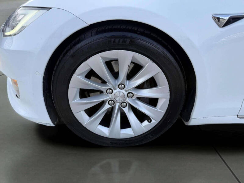 2016 Tesla Model S 75D