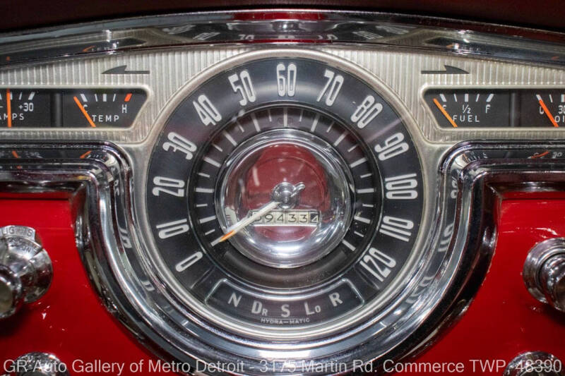 1955 Oldsmobile 98 Starfire