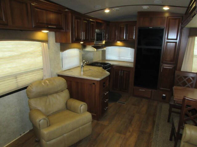 2016 Forest River F282RKX
