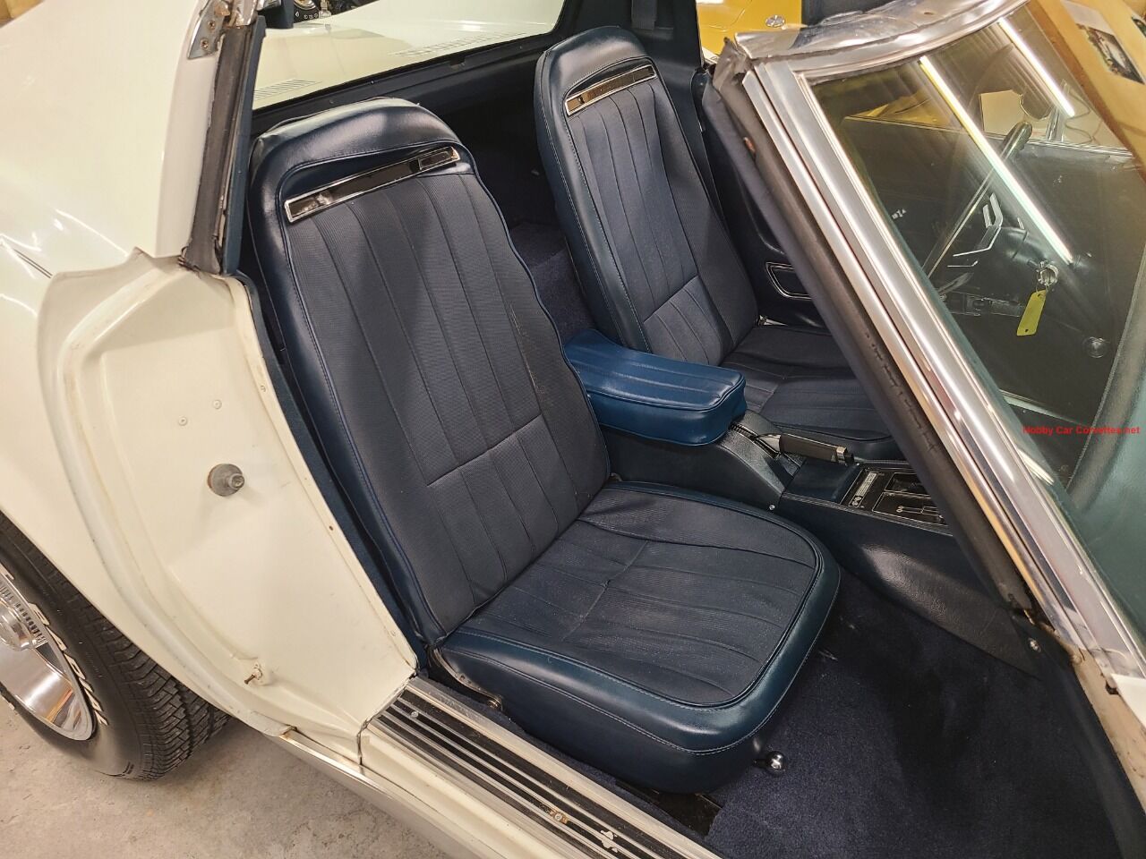1974 Chevrolet Corvette 36