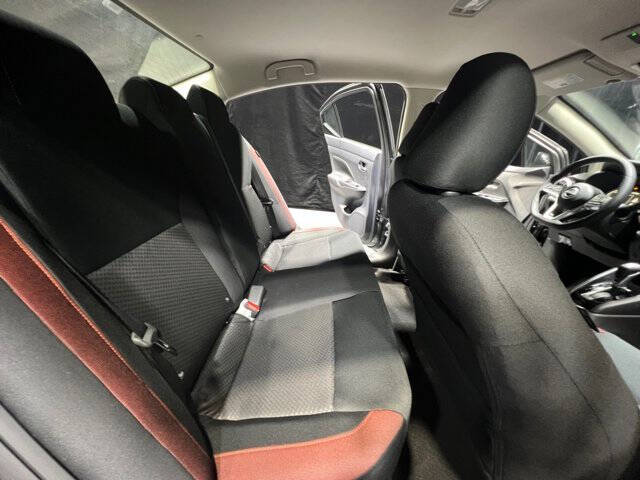 2025 Nissan Versa SR