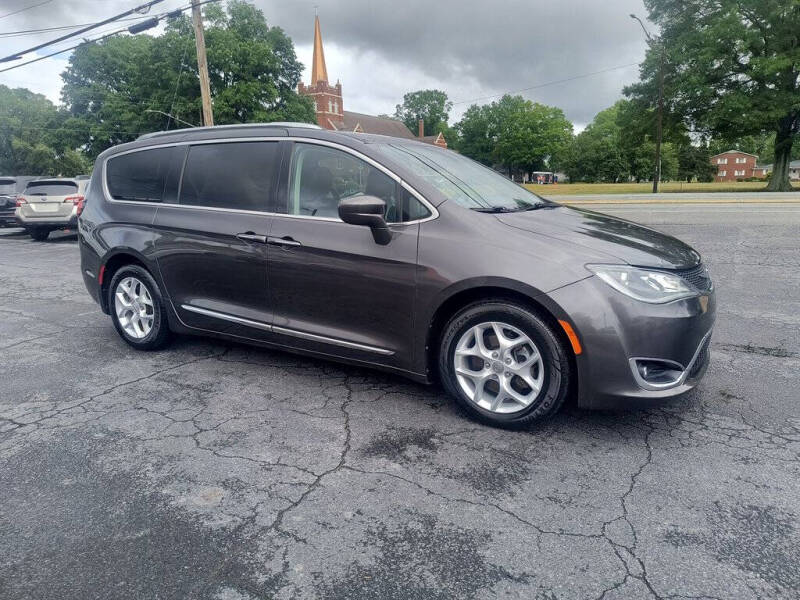2018 Chrysler Pacifica Touring L Plus
