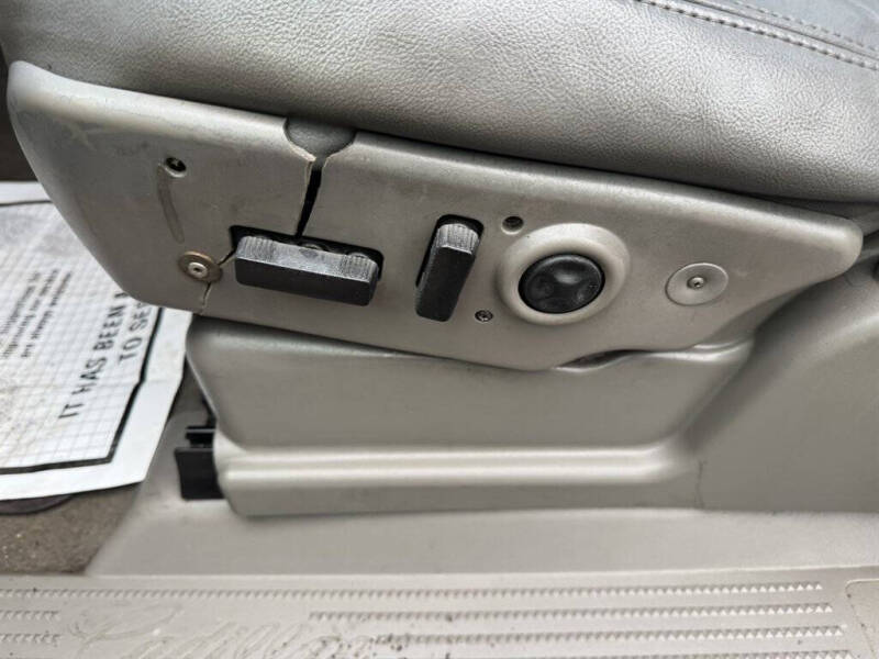 2004 Cadillac Escalade