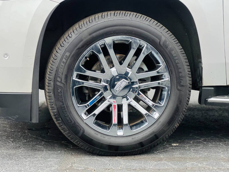 2017 Cadillac Escalade ESV Standard