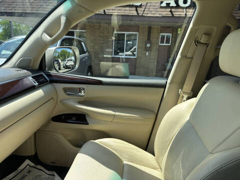 2013 Lexus LX 570