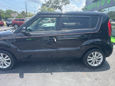 2012 Kia Soul +