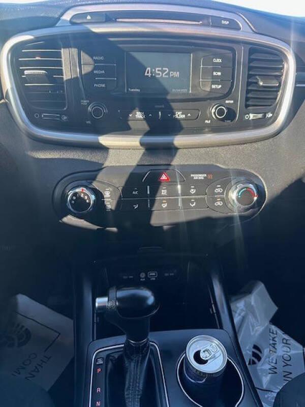 2018 Kia Sorento LX V6