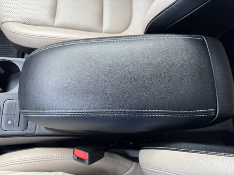 2022 Ford Escape Hybrid SEL