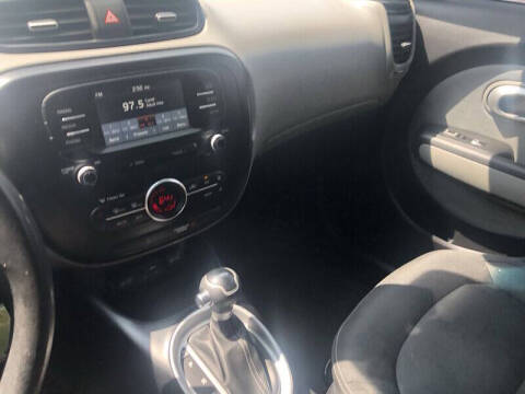 2017 Kia Soul +