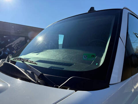 2022 GMC Savana 2500