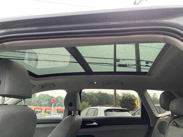 2023 Volkswagen Taos SE 4Motion