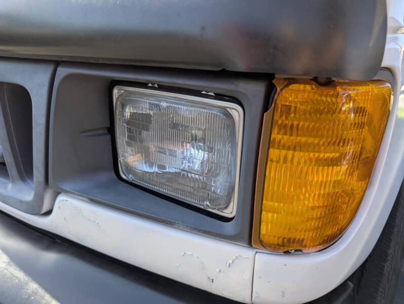 2005 Ford E-Series E-250