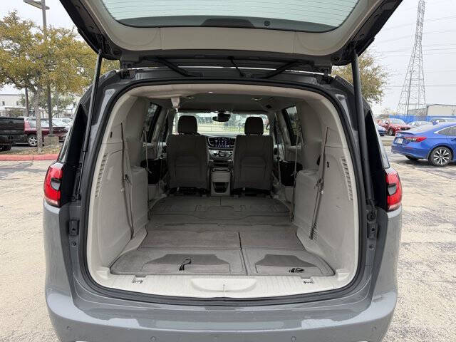 2021 Chrysler Pacifica Touring