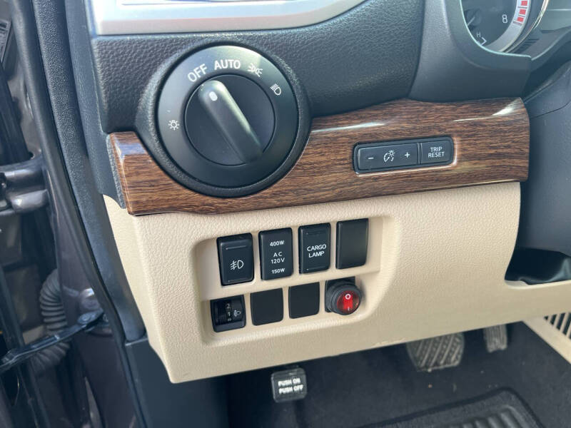 2017 Nissan Titan XD SL