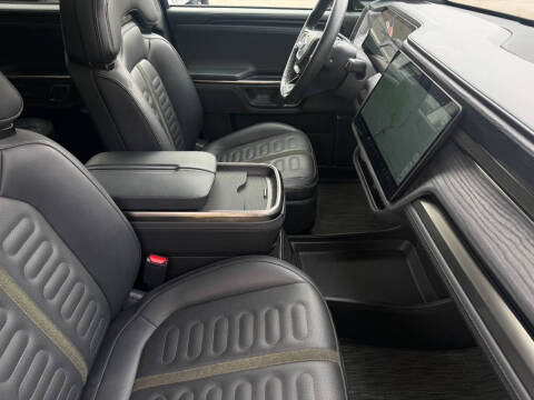 2024 Rivian R1S Launch Edition