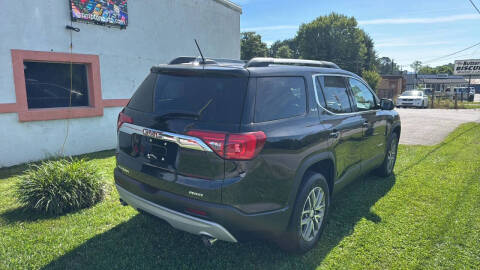 2017 GMC Acadia SLE-2