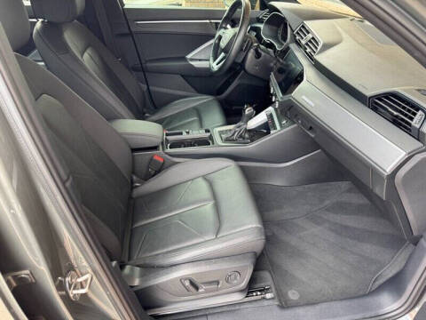 2021 Audi Q3 quattro S line Prem Plus 45 TFSI