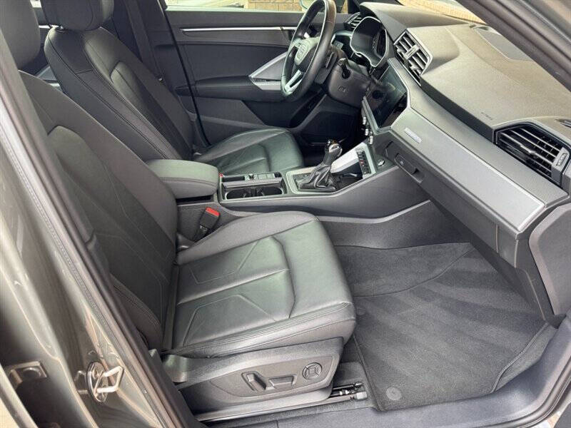 2021 Audi Q3 quattro S line Prem Plus 45 TFSI