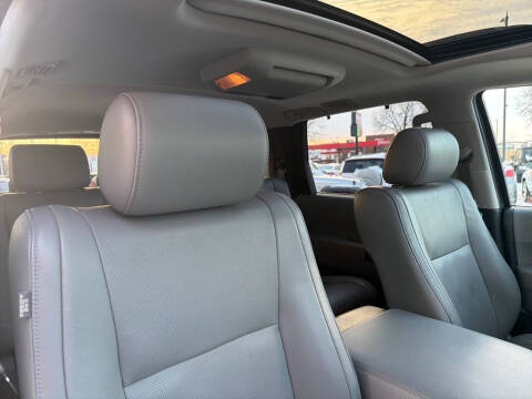 2010 Toyota Sequoia Platinum