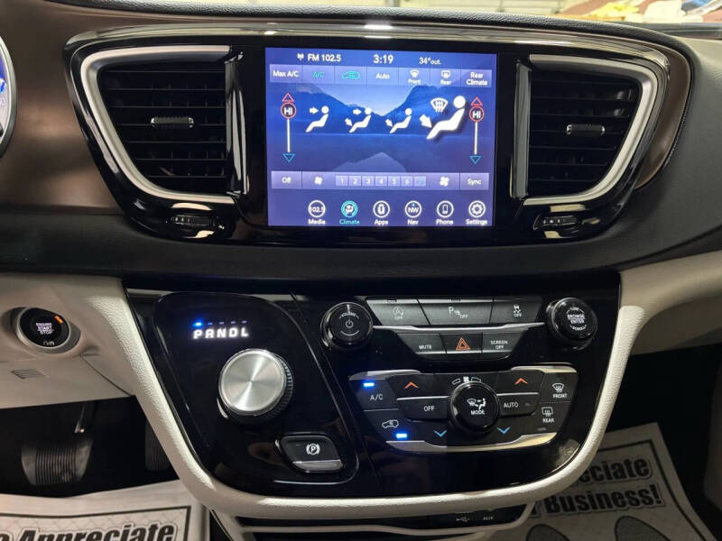 2019 Chrysler Pacifica Touring Plus