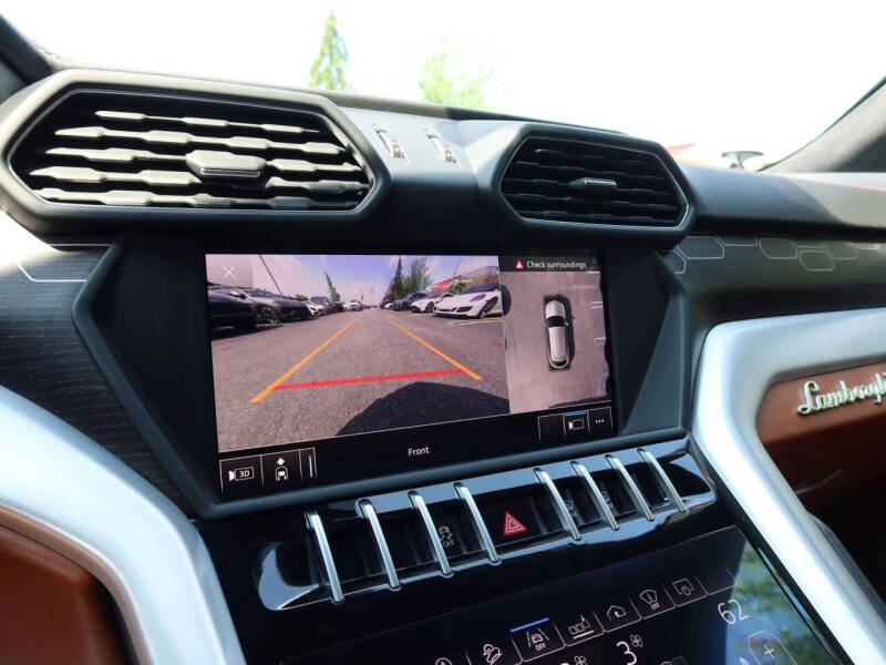 2019 Lamborghini Urus