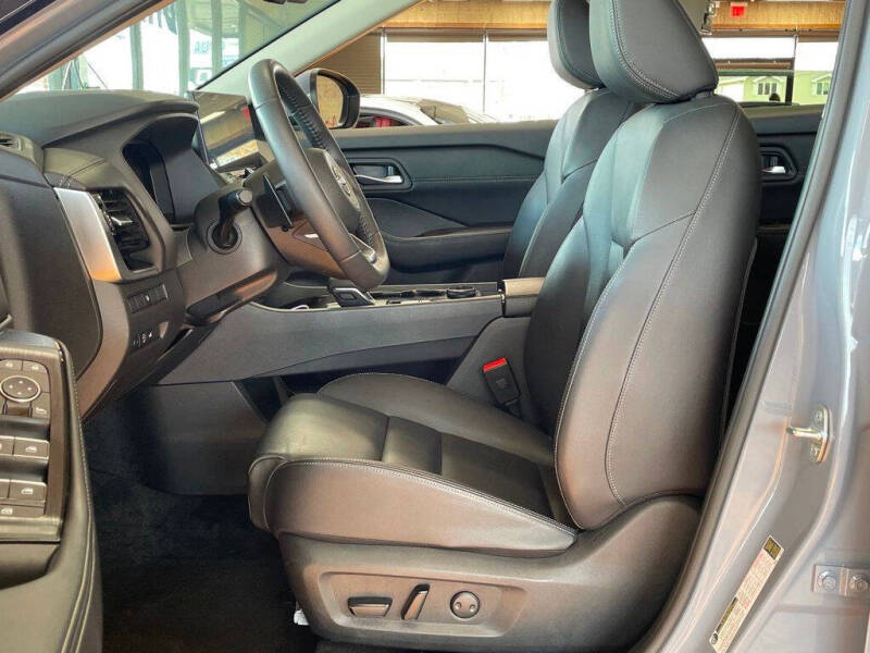 2024 Nissan Rogue SL