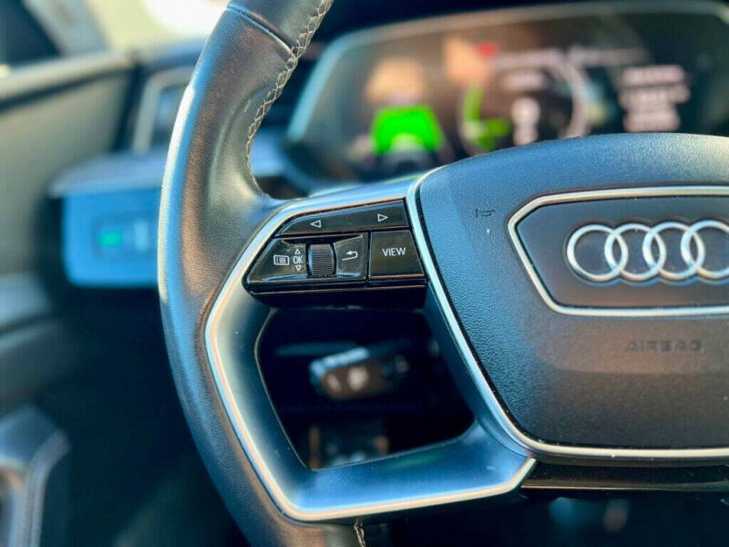 2024 Audi Q8 e-tron quattro Prestige