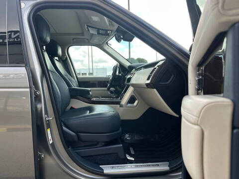 2020 Land Rover Range Rover P525 HSE