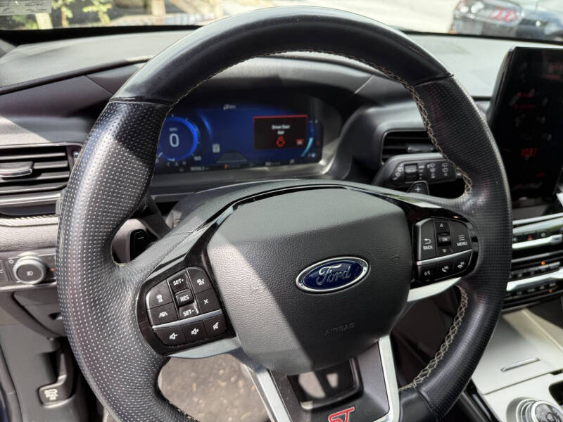 2021 Ford Explorer ST