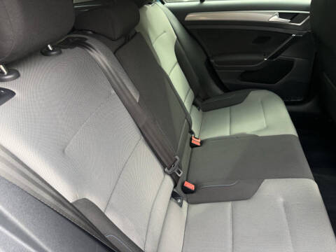 2016 Volkswagen e-Golf SE