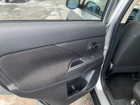 2018 Mitsubishi Outlander ES