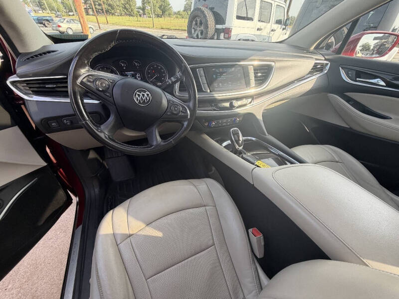2018 Buick Enclave Essence