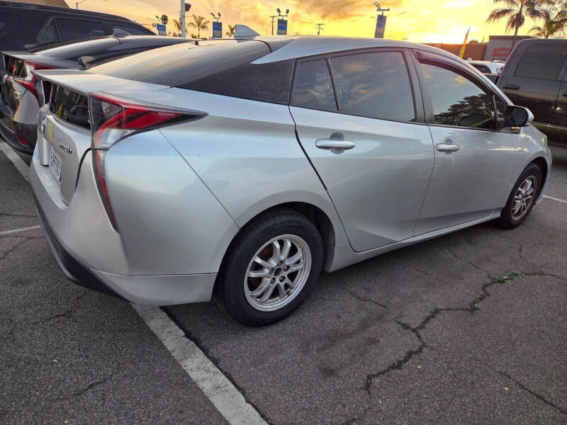2016 Toyota Prius Two