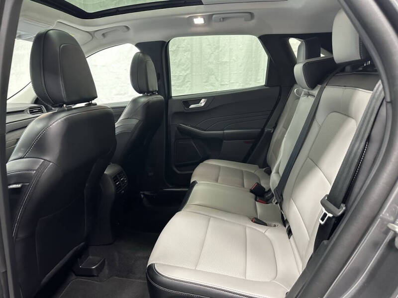 2025 Ford Escape Platinum