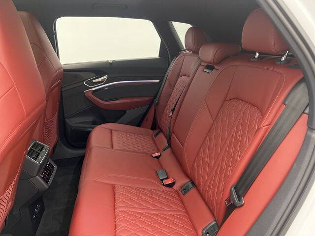 2024 Audi SQ8 e-tron quattro Prestige