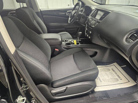 2020 Nissan Pathfinder S