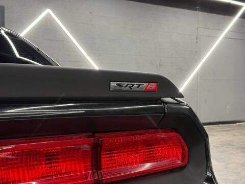 2009 Dodge Challenger SRT8