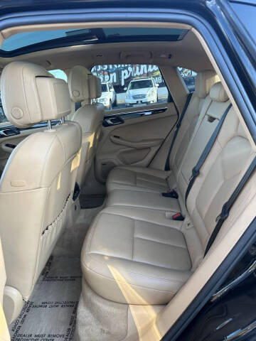 2017 Porsche Macan S