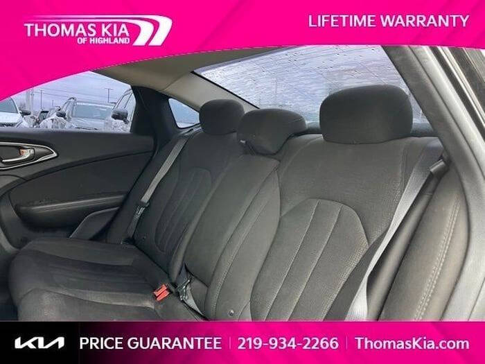 2015 Chrysler 200 Limited