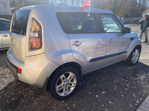 2011 Kia Soul +