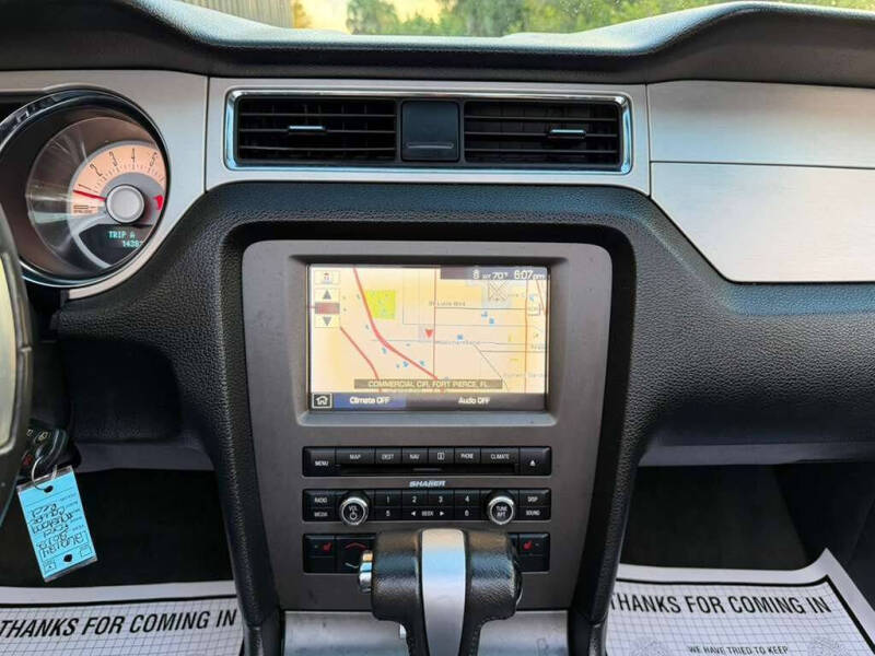 2012 Ford Mustang V6 Premium