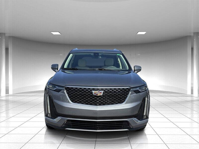 2021 Cadillac XT6 8